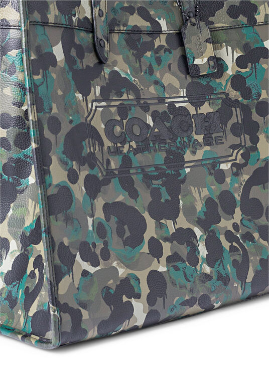 Field Tote 40 in Camo Print Leather image number 2