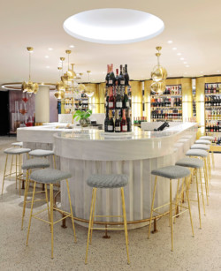 Food_and_Restaurants_Champagne_Bar_Neu_2019_die_Sechste_KaDeWe_3
